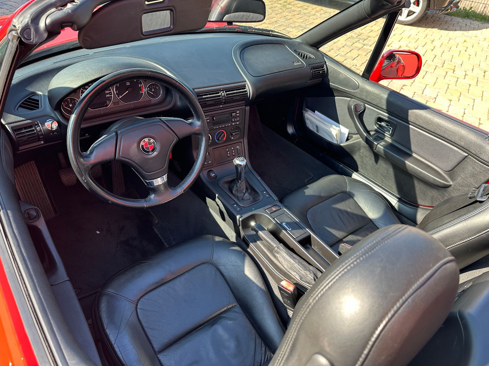 Fahrzeugabbildung BMW Z3 Roadster 1.8 115 PS HU neu Leder Dach neu!!!