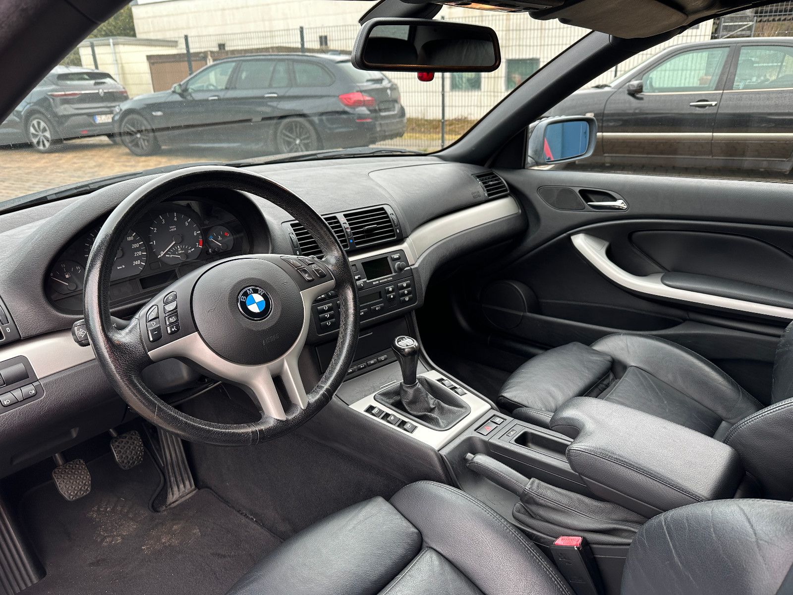 Fahrzeugabbildung BMW 320 Ci Cabrio 2.2 170 PS Tüv neu Leder Xenon SH
