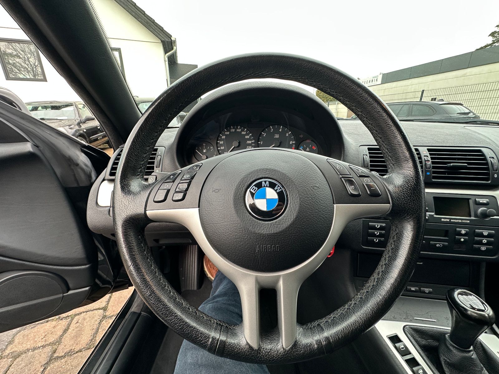 Fahrzeugabbildung BMW 320 Ci Cabrio 2.2 170 PS Tüv neu Leder Xenon SH