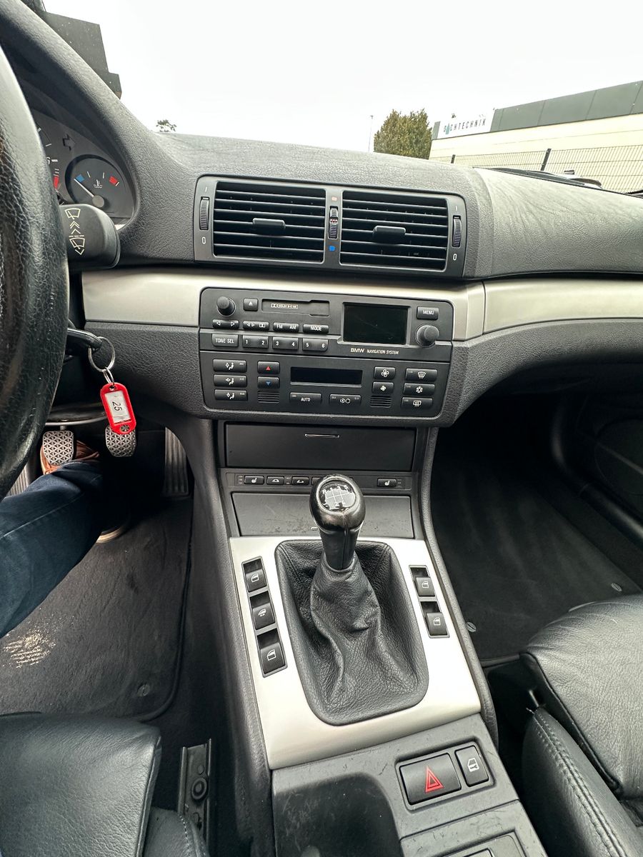 Fahrzeugabbildung BMW 320 Ci Cabrio 2.2 170 PS Tüv neu Leder Xenon SH