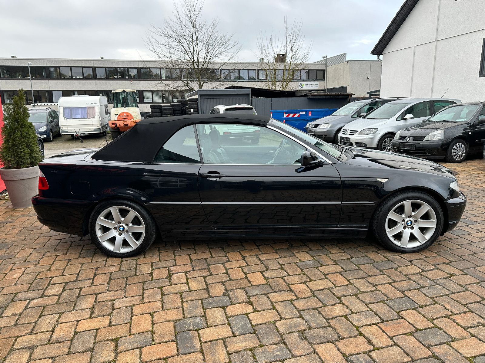 Fahrzeugabbildung BMW 320 Ci Cabrio 2.2 170 PS Tüv neu Leder Xenon SH