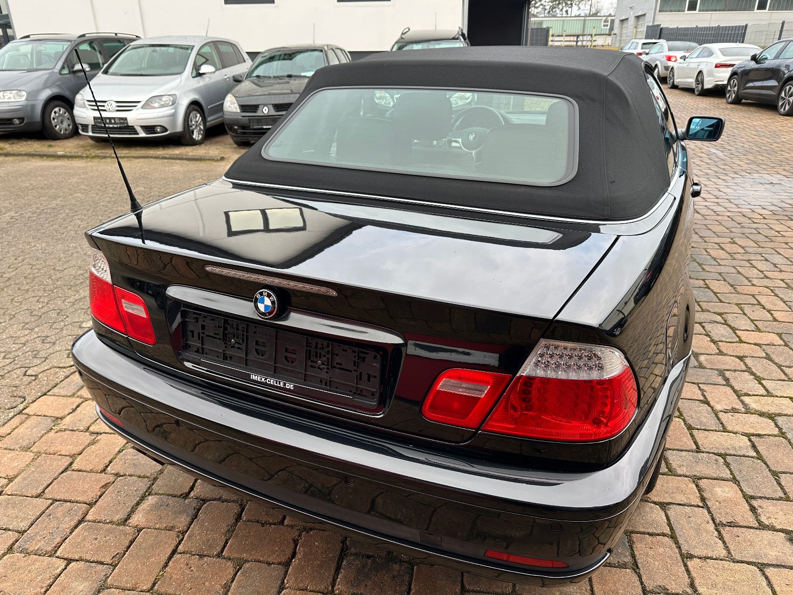 Fahrzeugabbildung BMW 320 Ci Cabrio 2.2 170 PS Tüv neu Leder Xenon SH