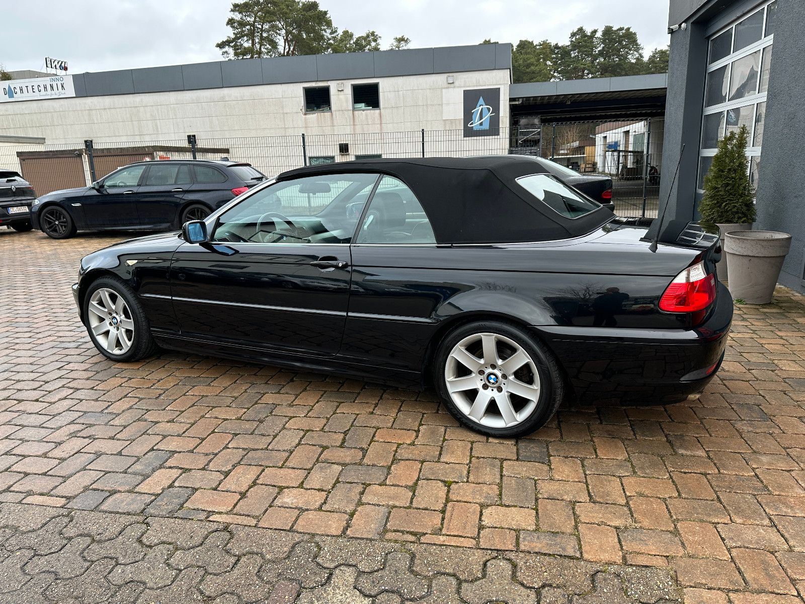 Fahrzeugabbildung BMW 320 Ci Cabrio 2.2 170 PS Tüv neu Leder Xenon SH