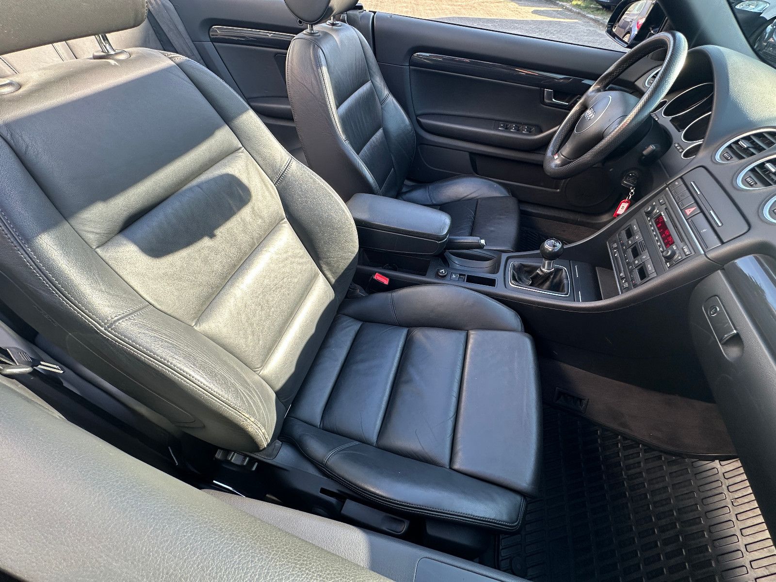 Fahrzeugabbildung Audi A4 Cabriolet 1.8 T S Line HU neu Leder Top 1.H.