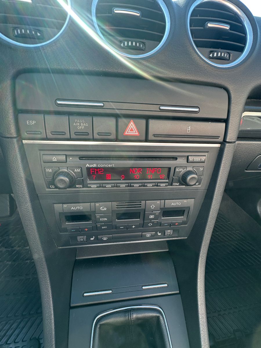 Fahrzeugabbildung Audi A4 Cabriolet 1.8 T S Line HU neu Leder Top 1.H.