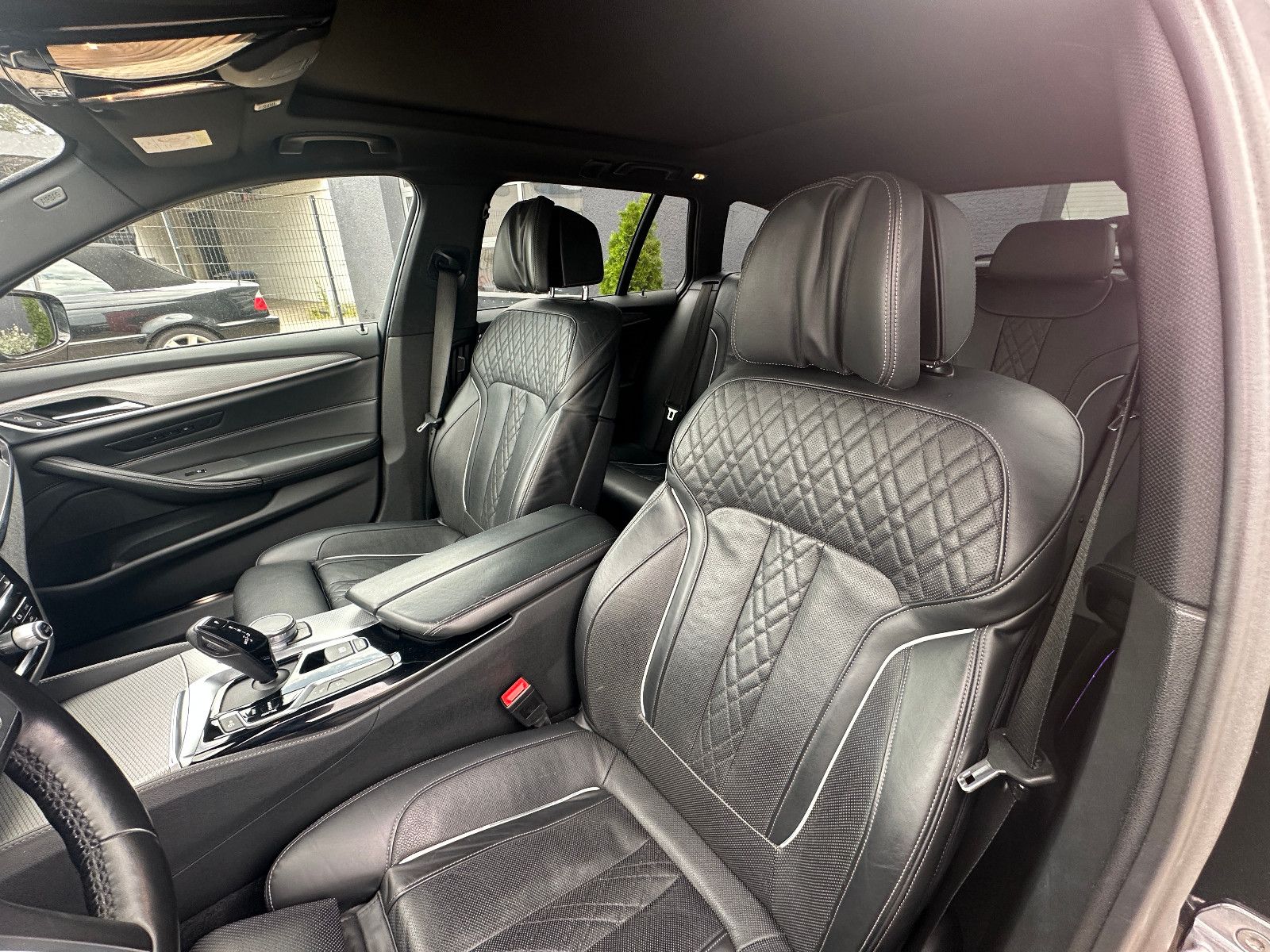 Fahrzeugabbildung BMW 530 d Touring M Sport Pano HUD AHK LED Voll!!!!