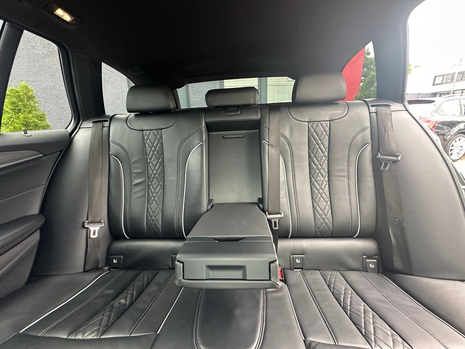 Fahrzeugabbildung BMW 530 d Touring M Sport Pano HUD AHK LED Voll!!!!