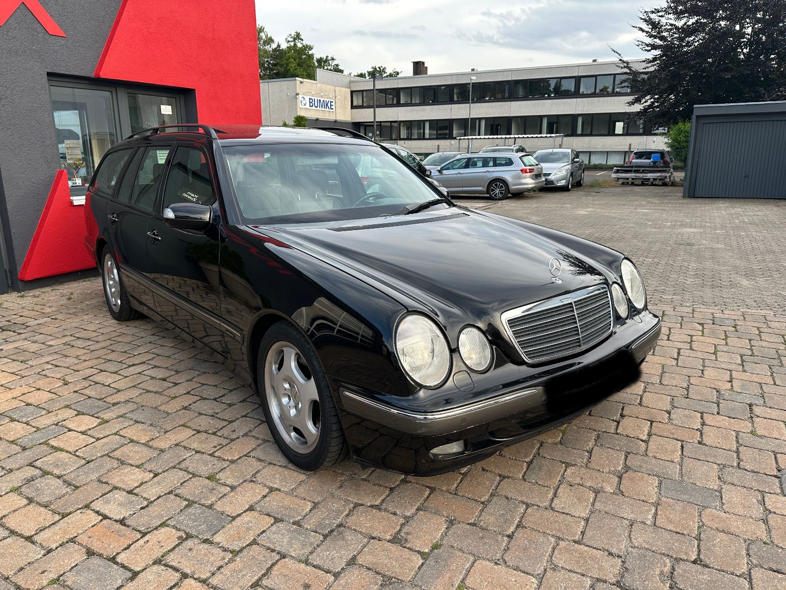Fahrzeugabbildung Mercedes-Benz E 430 T AVANTGARDE 1.Hand Voll STH Tüv neu