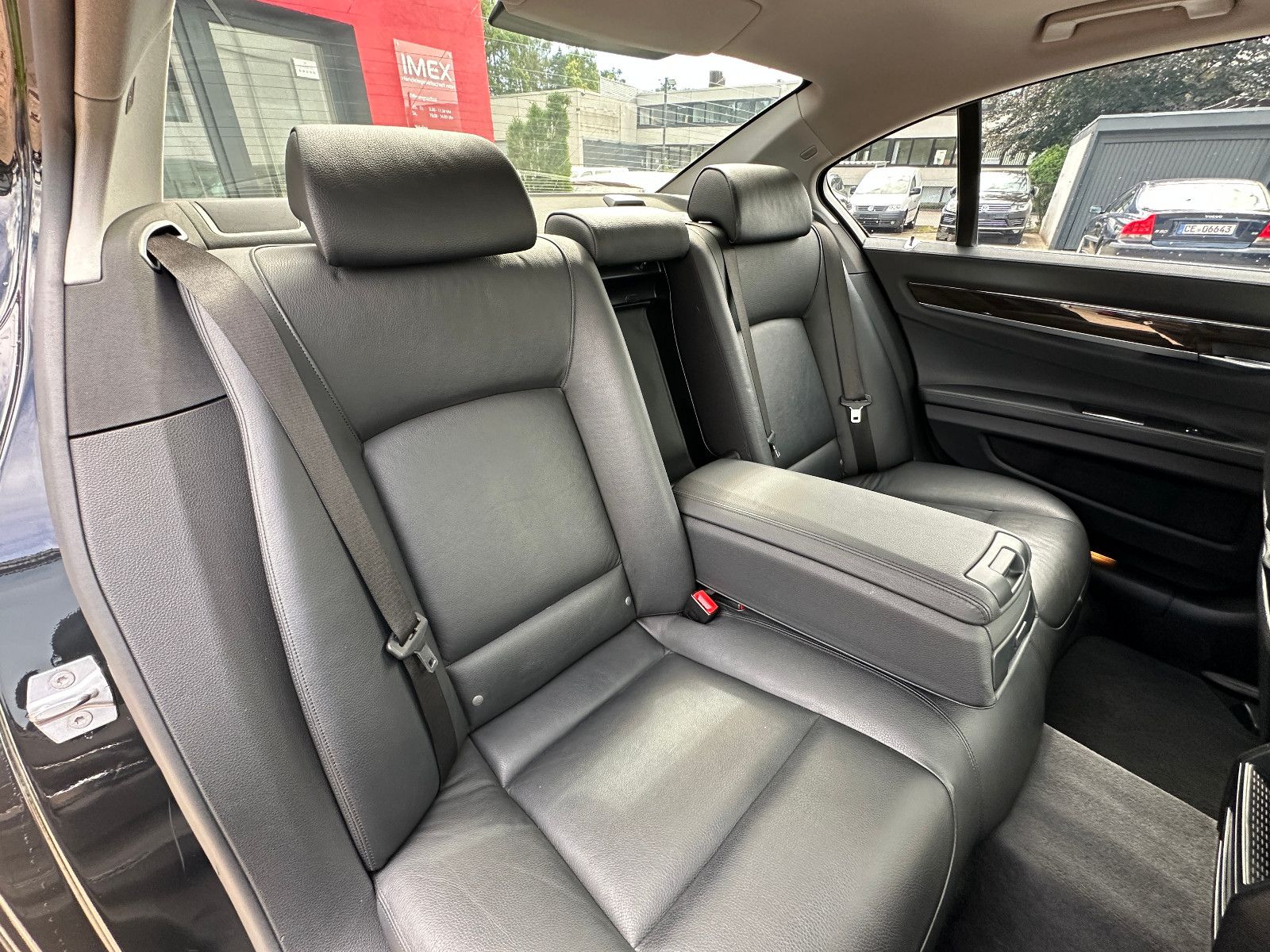 Fahrzeugabbildung BMW 730d 3.0 258 PS HU neu SD Leder Sport SD