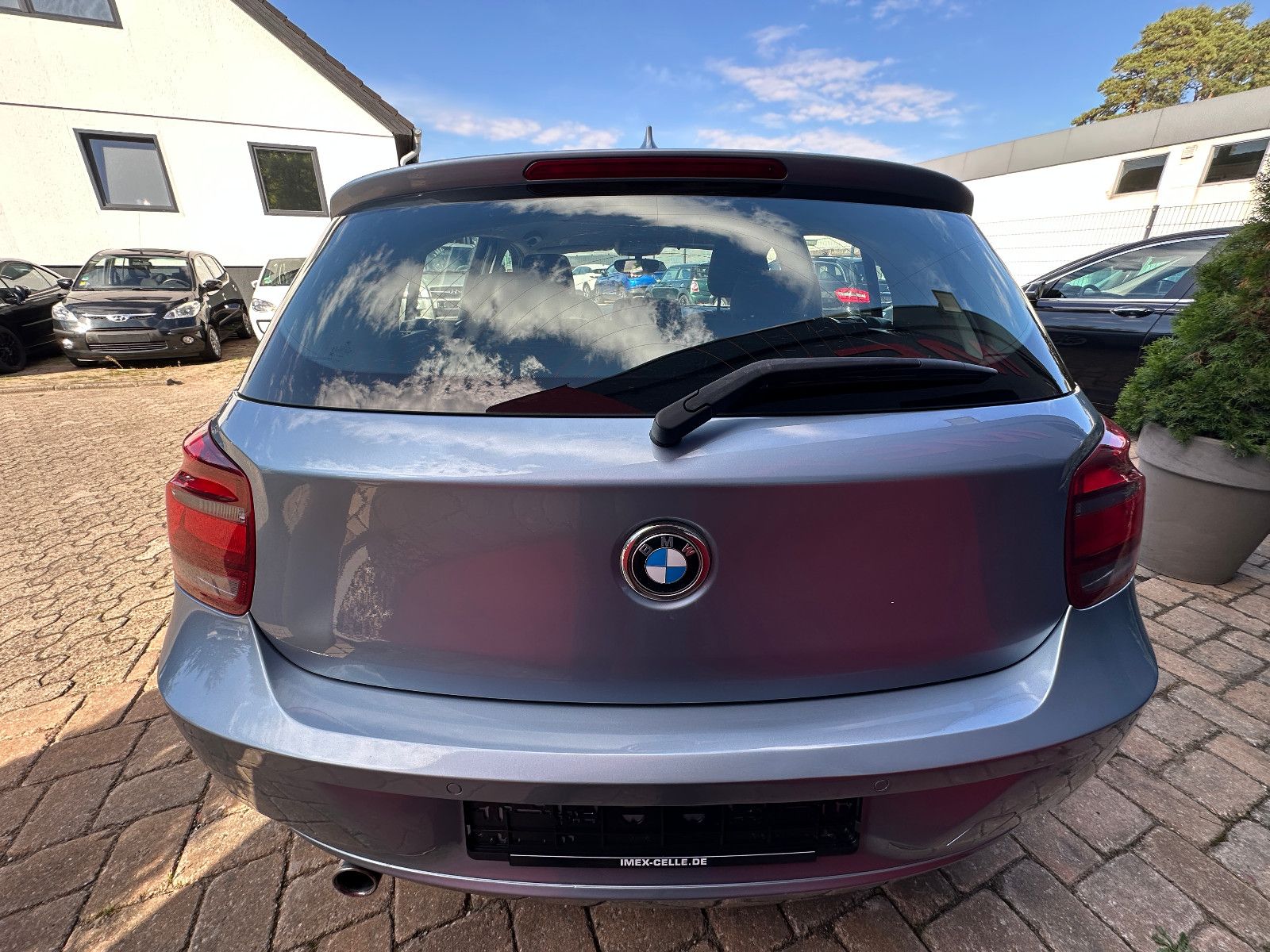 Fahrzeugabbildung BMW 118 Lim. 5-trg. HU neu Klima SH Alu