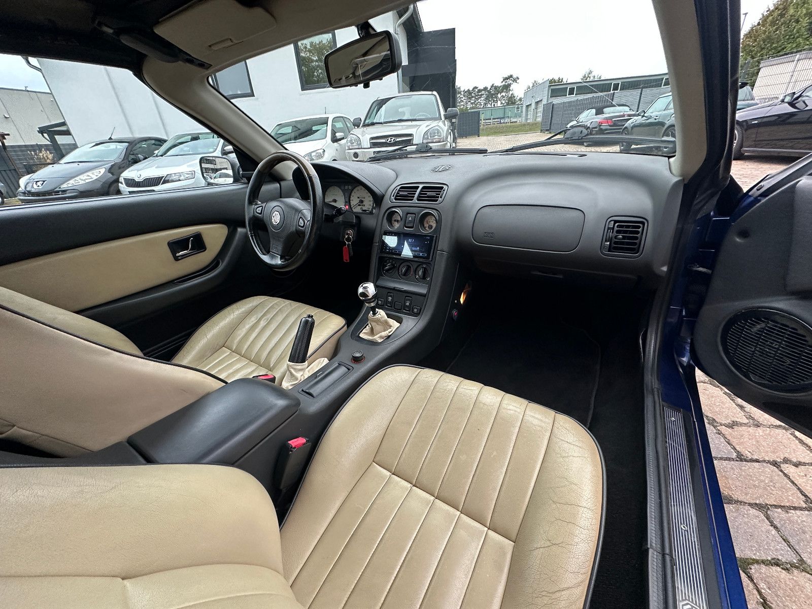 Fahrzeugabbildung MG MGF 1.8i 88 kW HU 6/27 Leder Alu