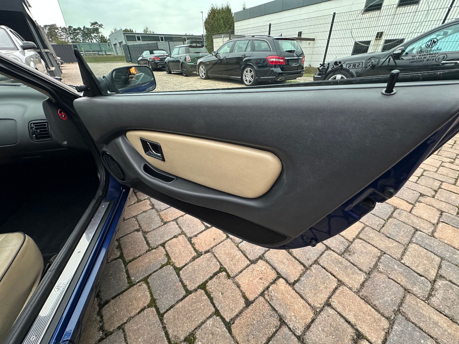 Fahrzeugabbildung MG MGF 1.8i 88 kW HU 6/27 Leder Alu