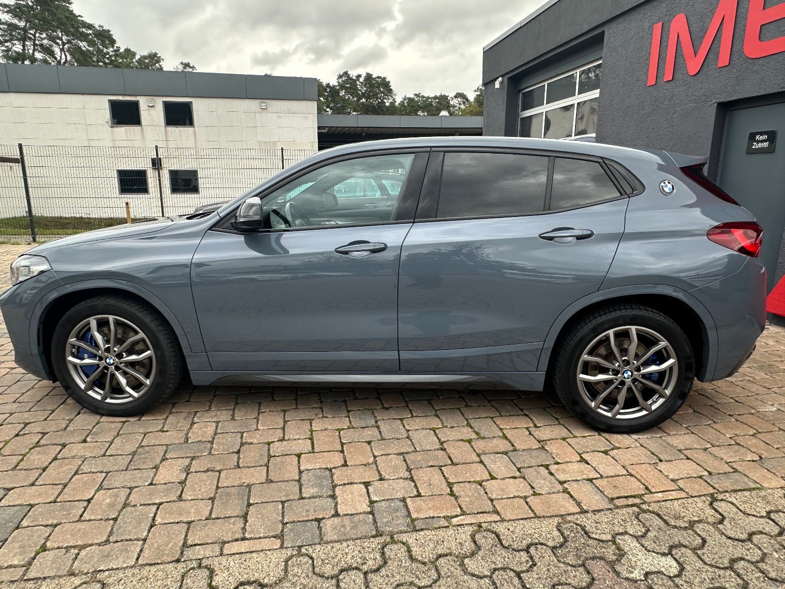Fahrzeugabbildung BMW X2 xDrive M35 i 2.0 306 PS LED Navi