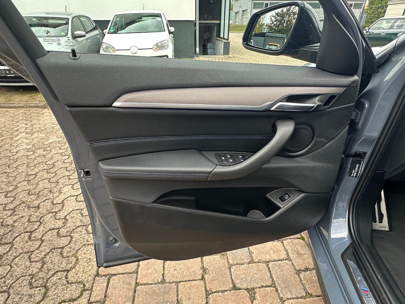 Fahrzeugabbildung BMW X2 xDrive M35 i 2.0 306 PS LED Navi