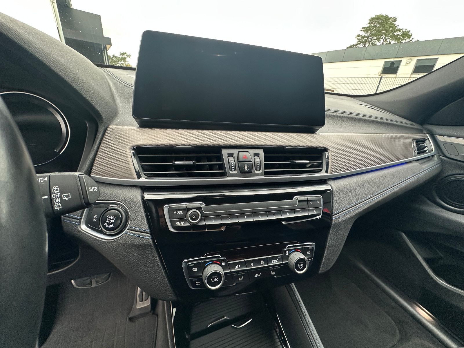 Fahrzeugabbildung BMW X2 xDrive M35 i 2.0 306 PS LED Navi