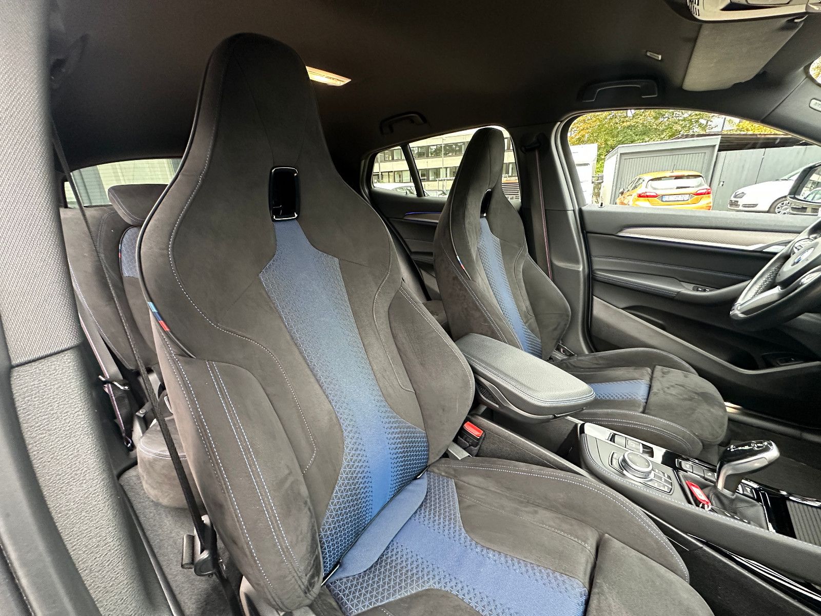 Fahrzeugabbildung BMW X2 xDrive M35 i 2.0 306 PS LED Navi