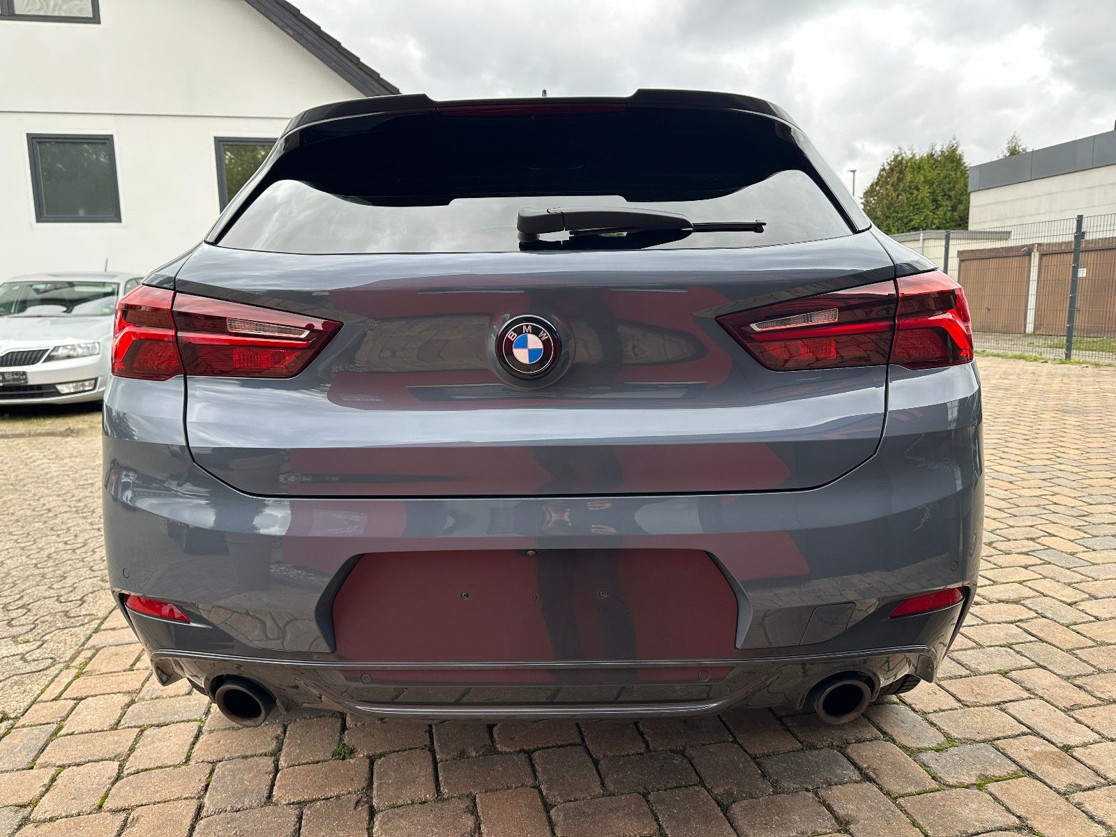 Fahrzeugabbildung BMW X2 xDrive M35 i 2.0 306 PS LED Navi