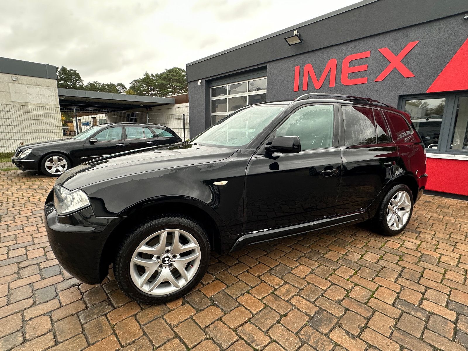 Fahrzeugabbildung BMW X3 xDrive 20d 177 PS HU 10/26 M-Paket