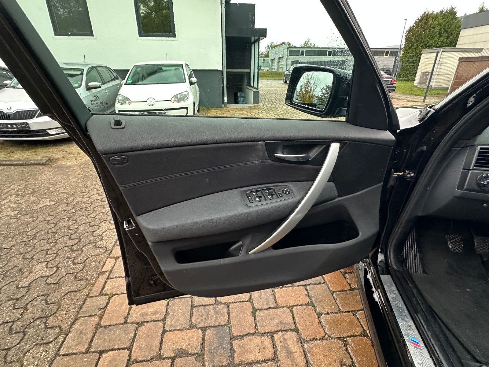 Fahrzeugabbildung BMW X3 xDrive 20d 177 PS HU 10/26 M-Paket