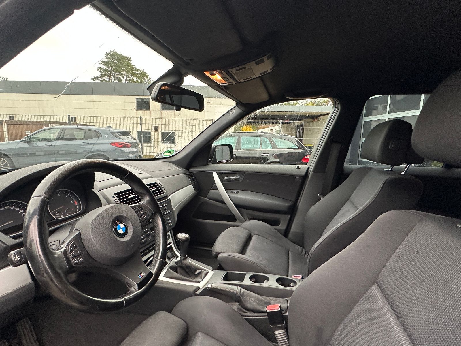 Fahrzeugabbildung BMW X3 xDrive 20d 177 PS HU 10/26 M-Paket