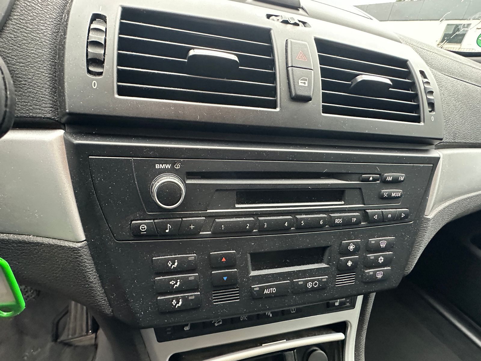 Fahrzeugabbildung BMW X3 xDrive 20d 177 PS HU 10/26 M-Paket