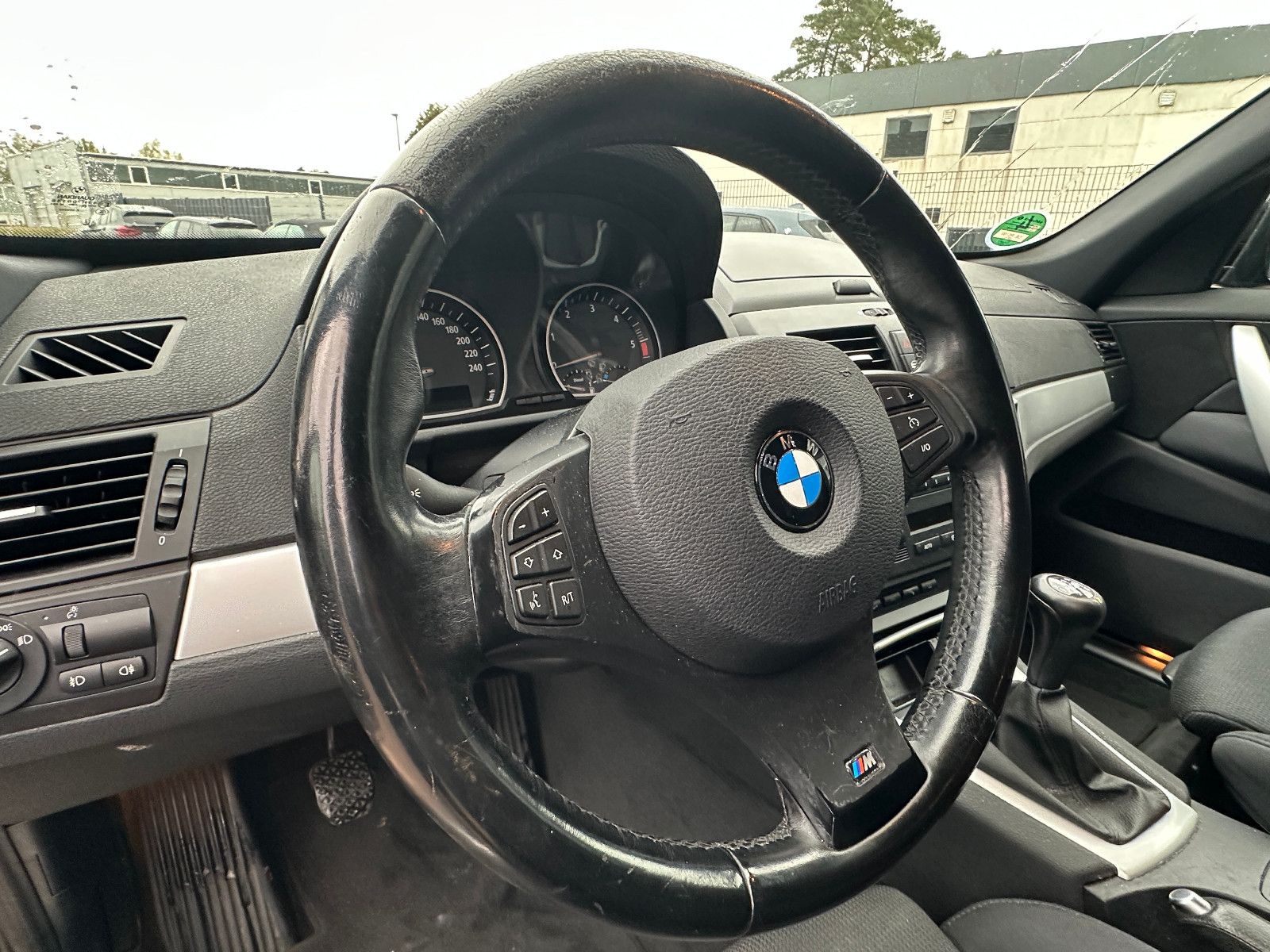 Fahrzeugabbildung BMW X3 xDrive 20d 177 PS HU 10/26 M-Paket