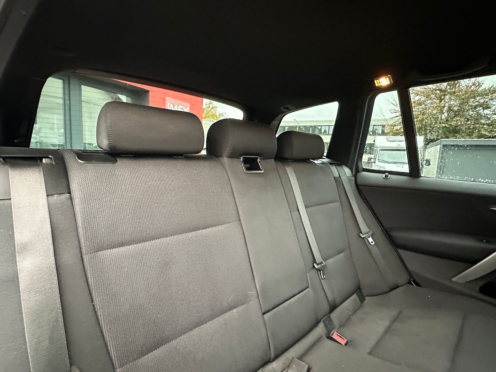 Fahrzeugabbildung BMW X3 xDrive 20d 177 PS HU 10/26 M-Paket