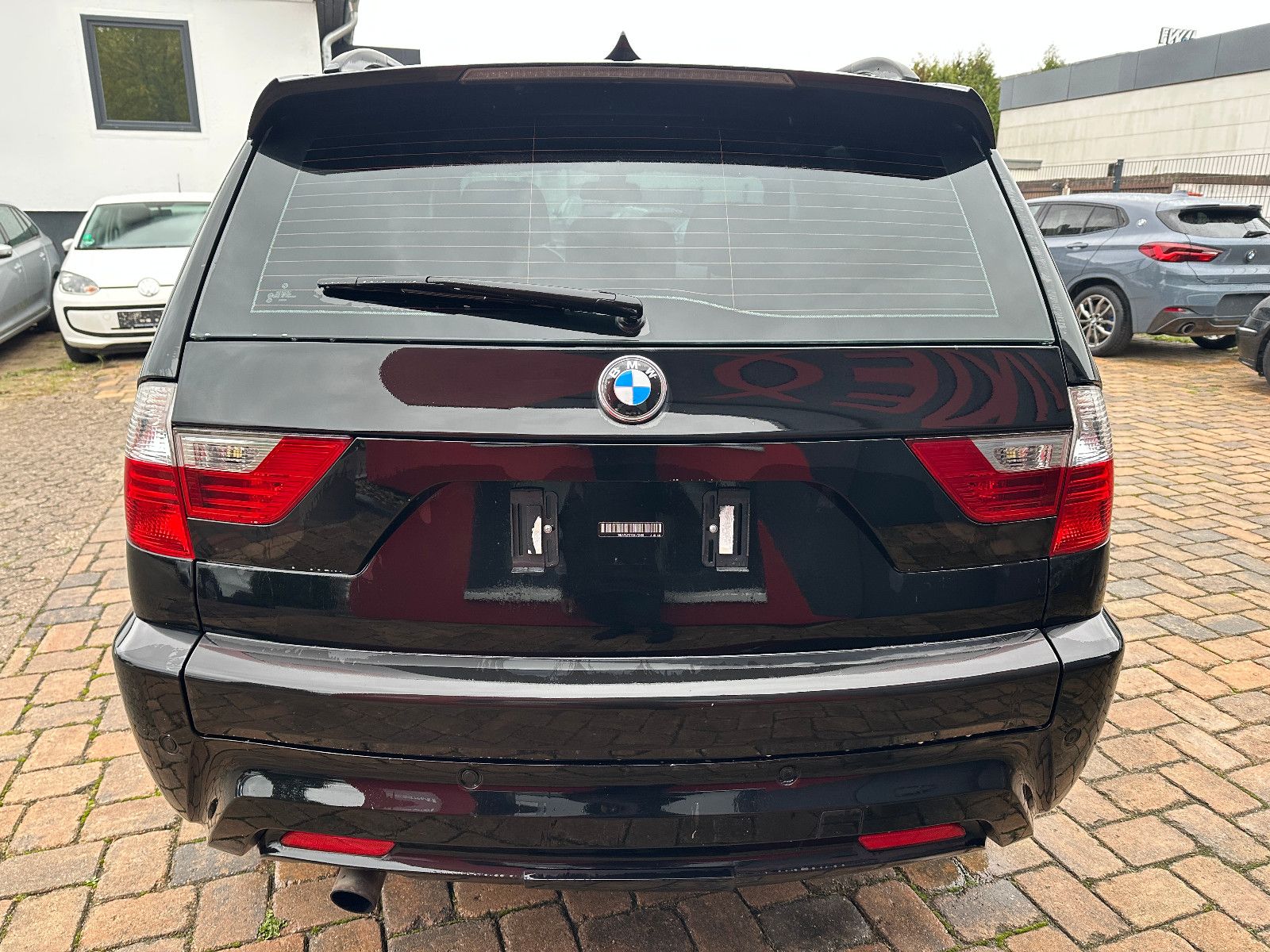 Fahrzeugabbildung BMW X3 xDrive 20d 177 PS HU 10/26 M-Paket