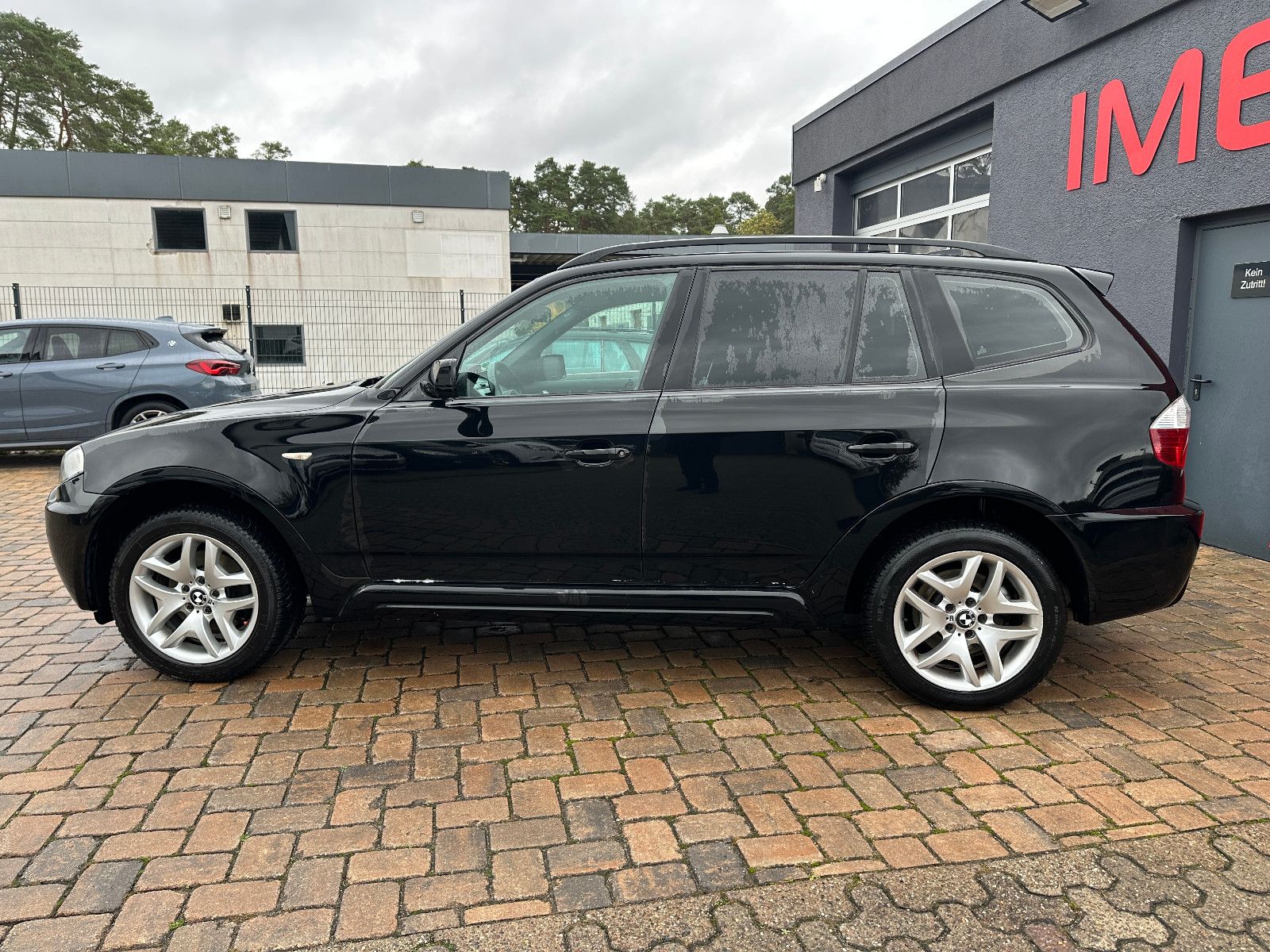 Fahrzeugabbildung BMW X3 xDrive 20d 177 PS HU 10/26 M-Paket