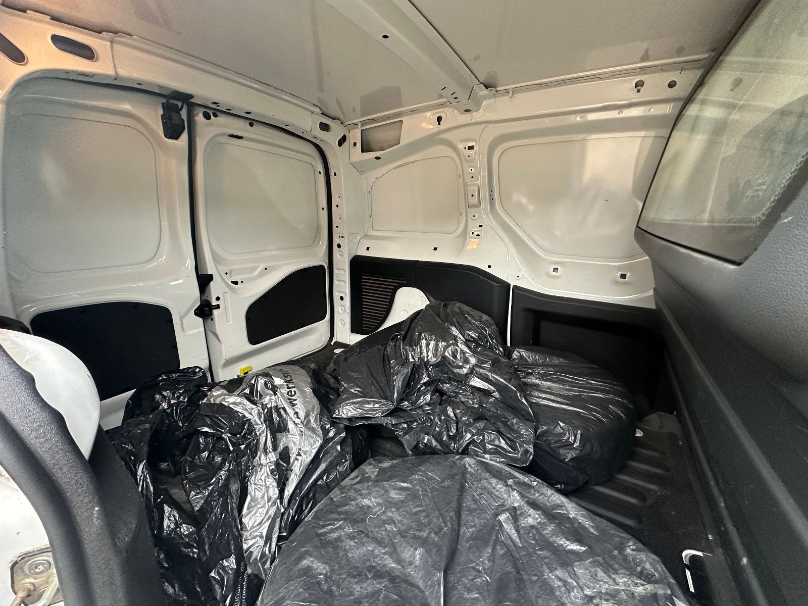 Fahrzeugabbildung Citroën Berlingo Kasten Business L1 1.6 98 PS Hu neu