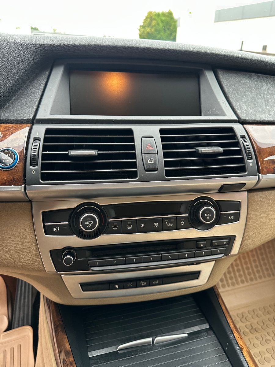 Fahrzeugabbildung BMW X5 4.8i 354 PS HU Leder AHK Prins LPG Gas!!!