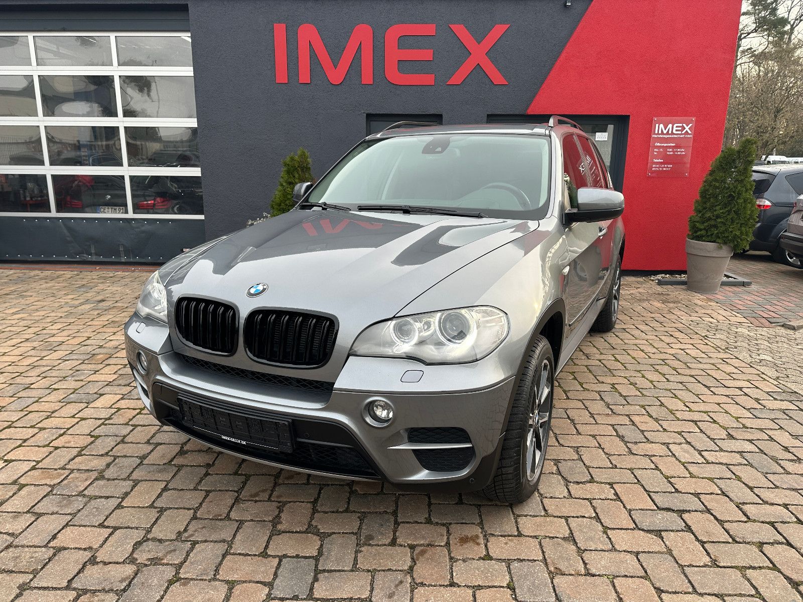 BMW X5 xDrive40d 306 PS HU neu Leder Pano AHK