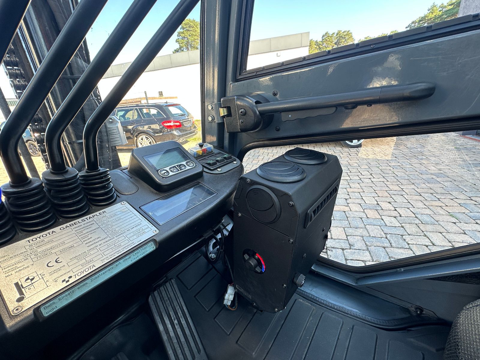 Fahrzeugabbildung Toyota Gabelstapler Frontstapler 8RG50N sehr sauber!!!!