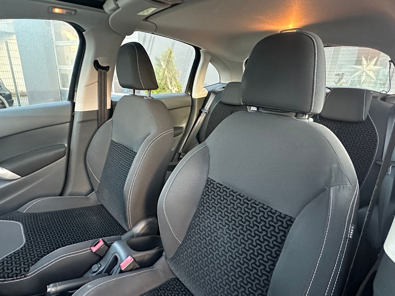 Fahrzeugabbildung Citroën C3 Tendance 1.4 95 PS