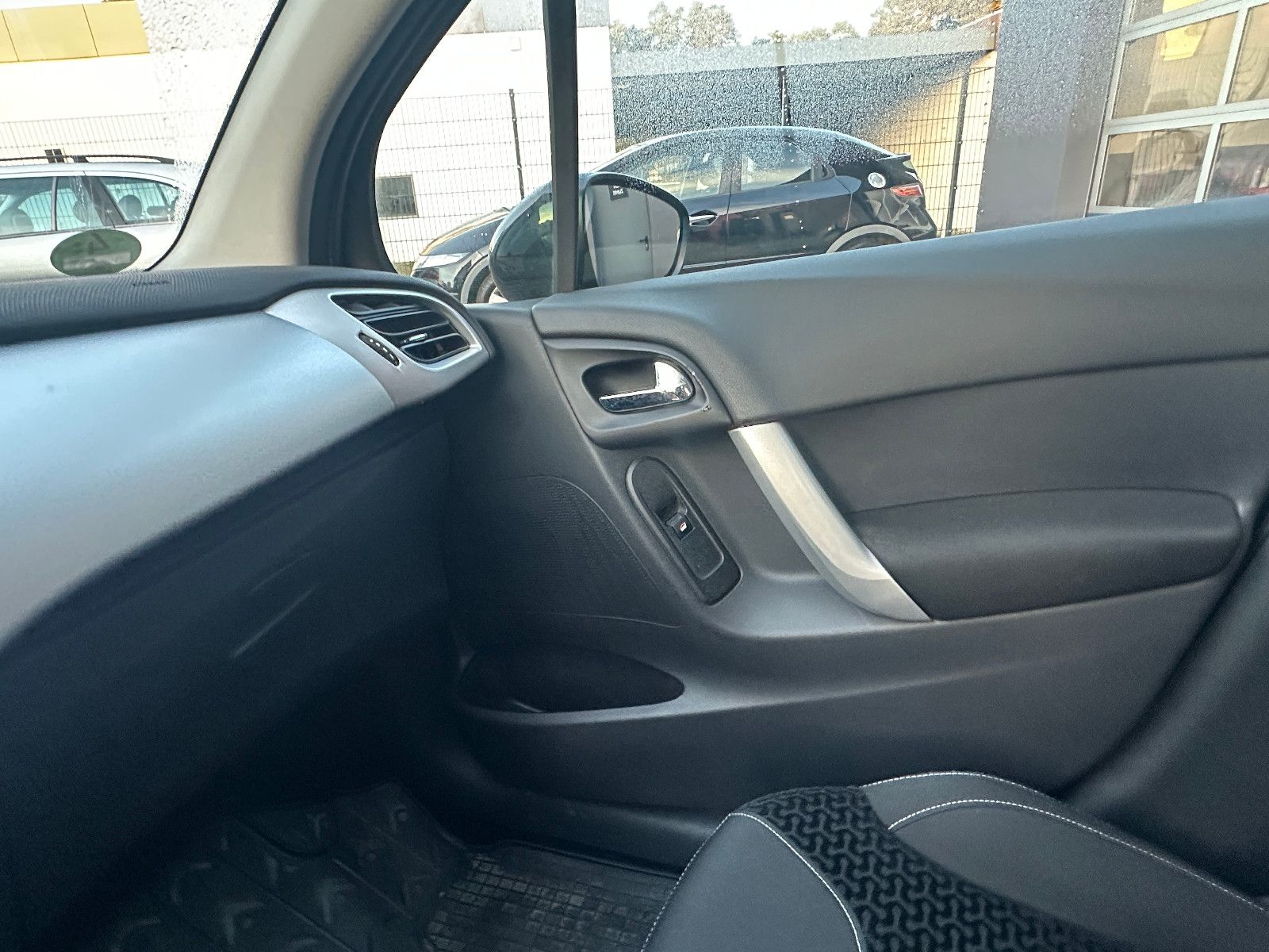 Fahrzeugabbildung Citroën C3 Tendance 1.4 95 PS