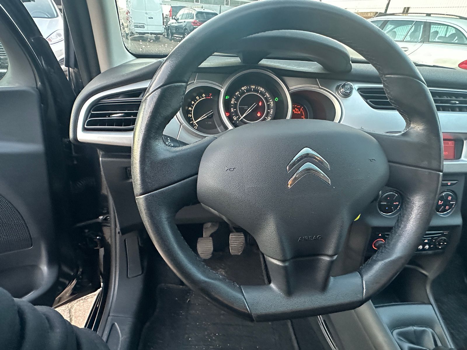 Fahrzeugabbildung Citroën C3 Tendance 1.4 95 PS