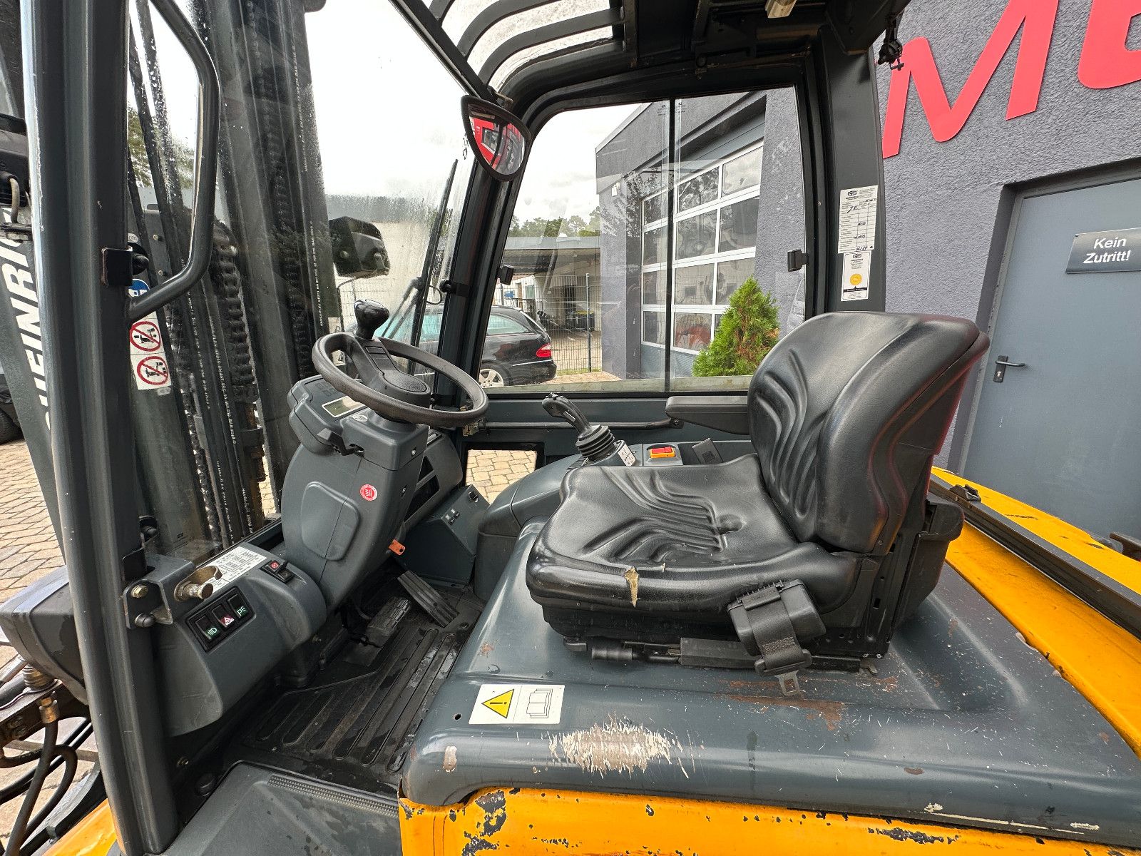Fahrzeugabbildung Jungheinrich Batterien neu incl. Ladegerät