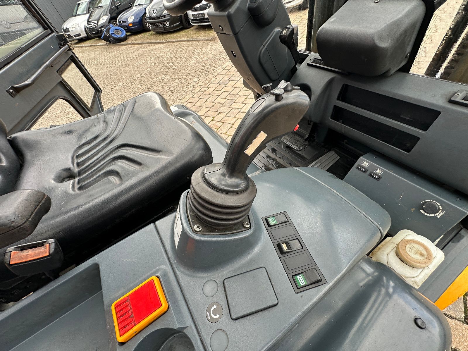 Fahrzeugabbildung Jungheinrich Batterien neu incl. Ladegerät