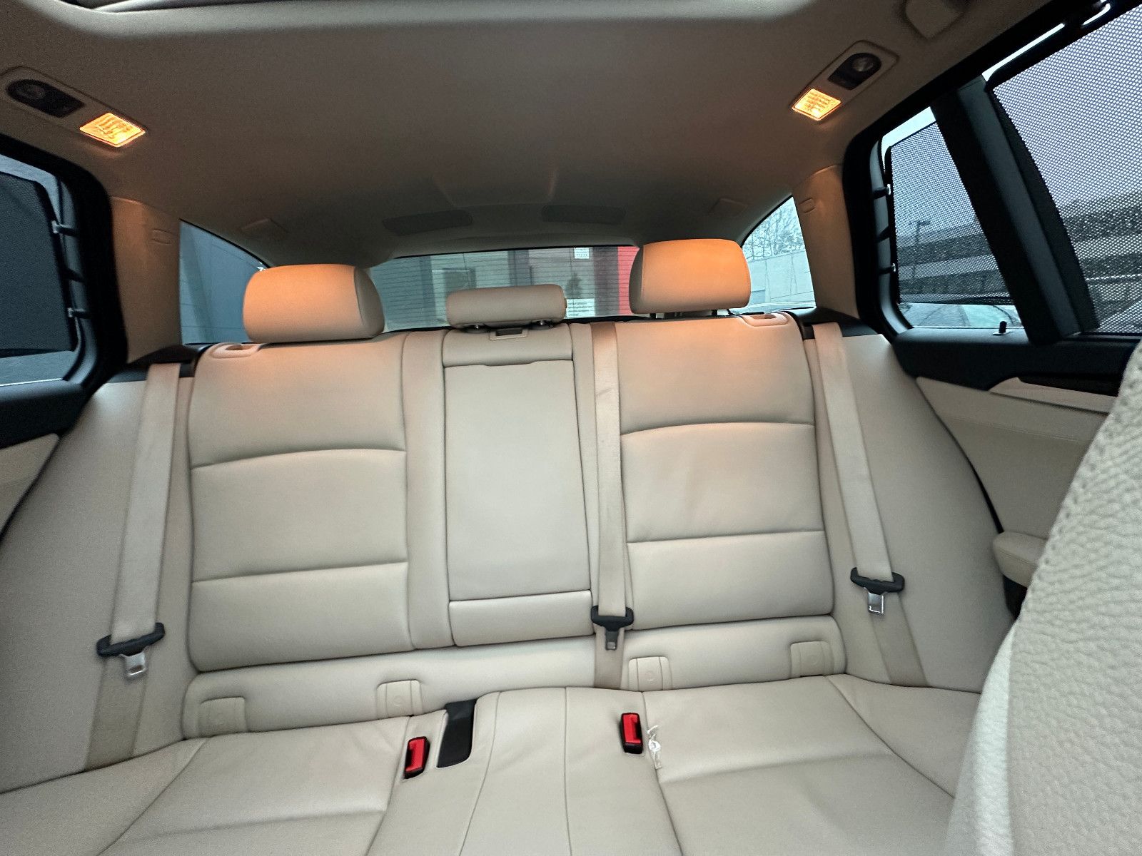 Fahrzeugabbildung BMW 535d 313 PS HU neu Leder Pano Sport SH Navi HU