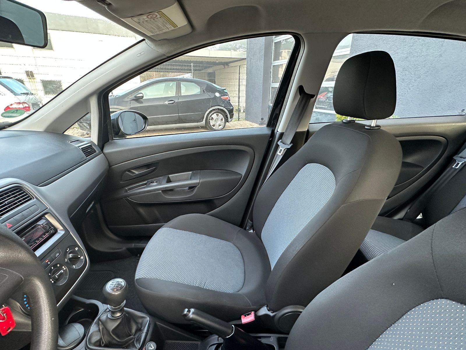 Fahrzeugabbildung Fiat Grande Punto 1.2 HU neu 113tkm 1.Hand!!!