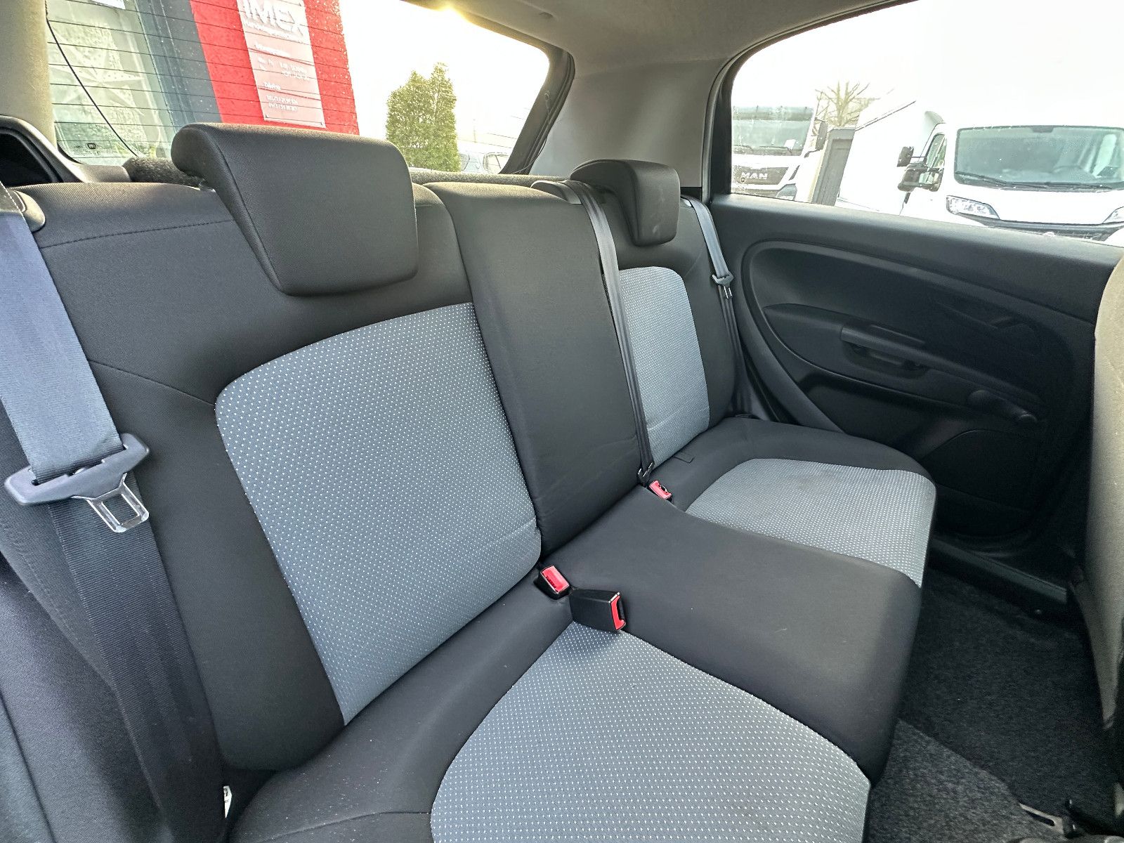 Fahrzeugabbildung Fiat Grande Punto 1.2 HU neu 113tkm 1.Hand!!!