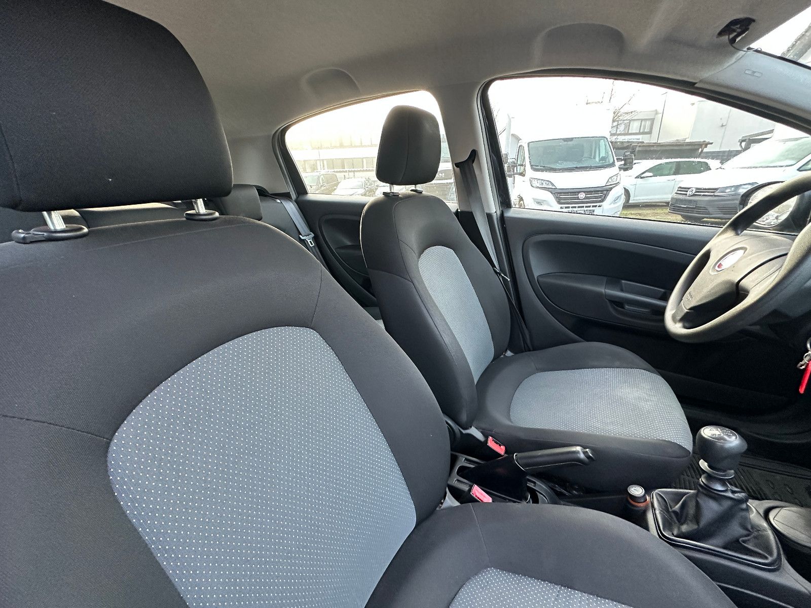 Fahrzeugabbildung Fiat Grande Punto 1.2 HU neu 113tkm 1.Hand!!!