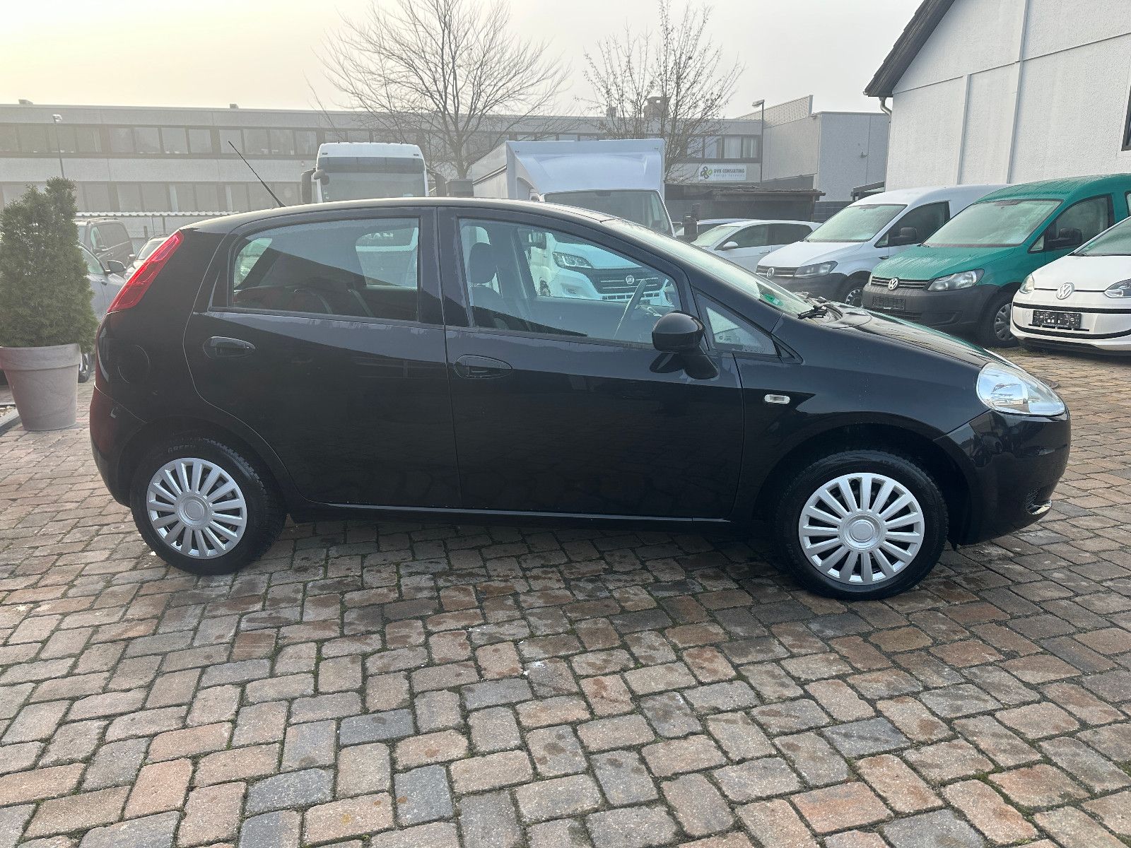 Fahrzeugabbildung Fiat Grande Punto 1.2 HU neu 113tkm 1.Hand!!!