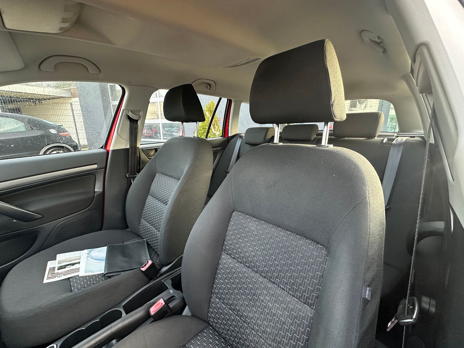 Fahrzeugabbildung Skoda Octavia Combi 1.4 80 PS HU neu Klima