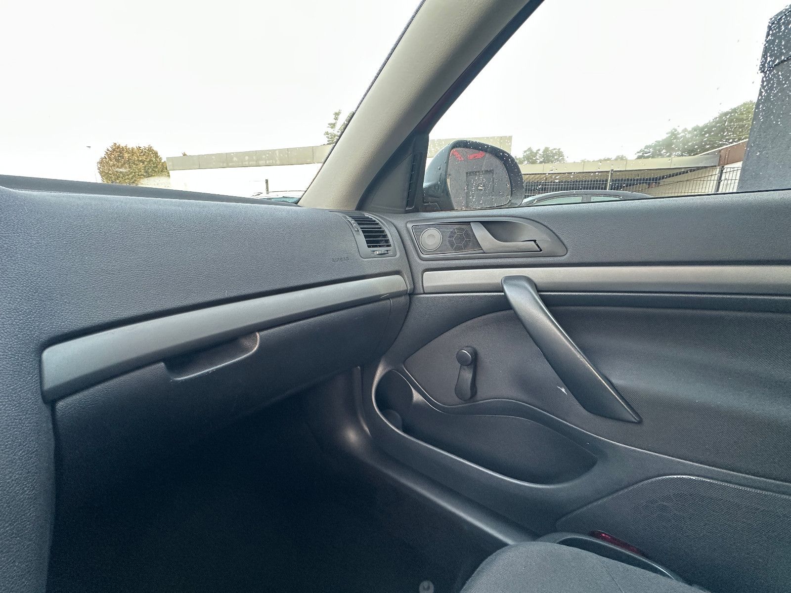 Fahrzeugabbildung Skoda Octavia Combi 1.4 80 PS HU neu Klima