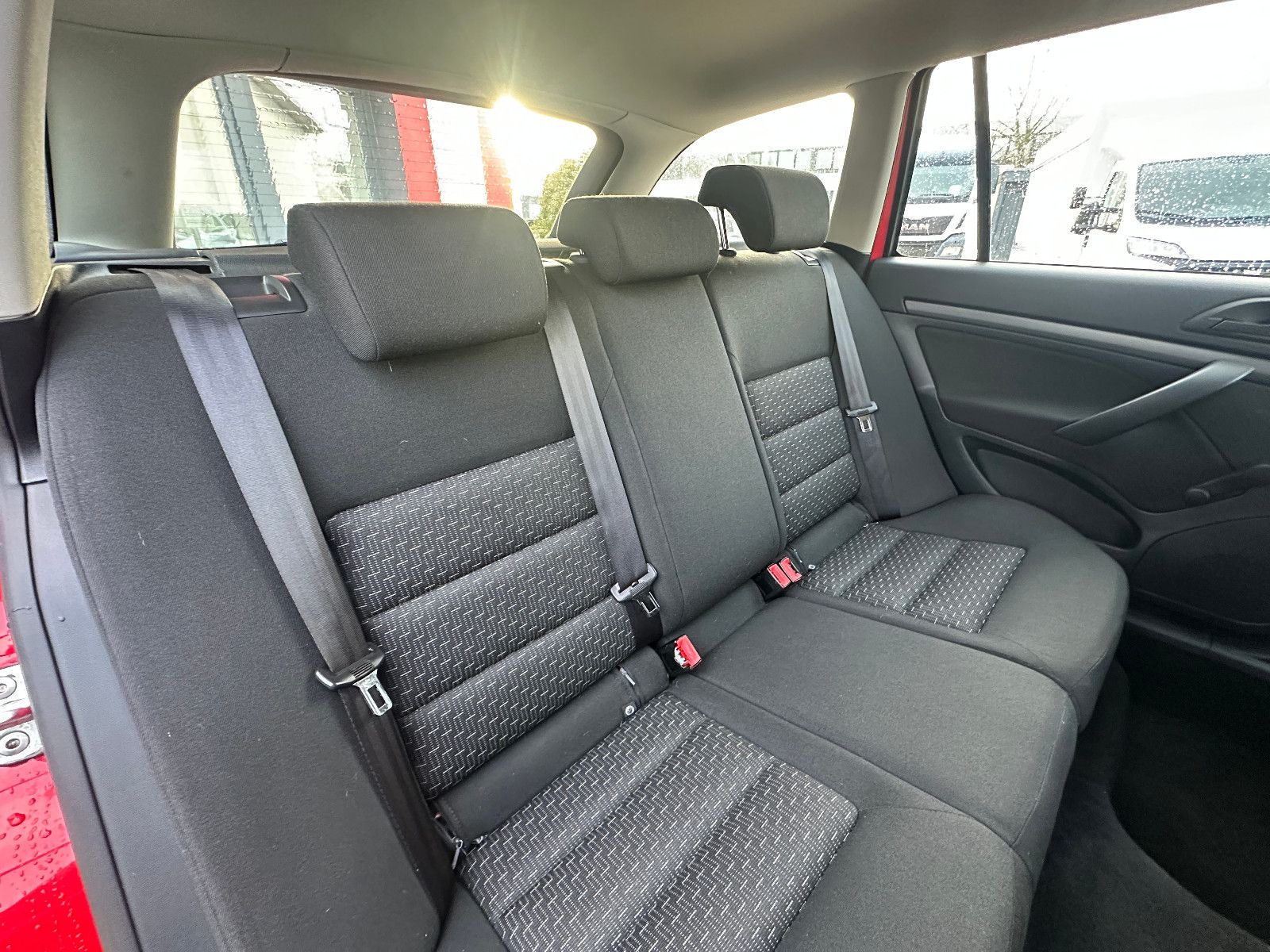 Fahrzeugabbildung Skoda Octavia Combi 1.4 80 PS HU neu Klima