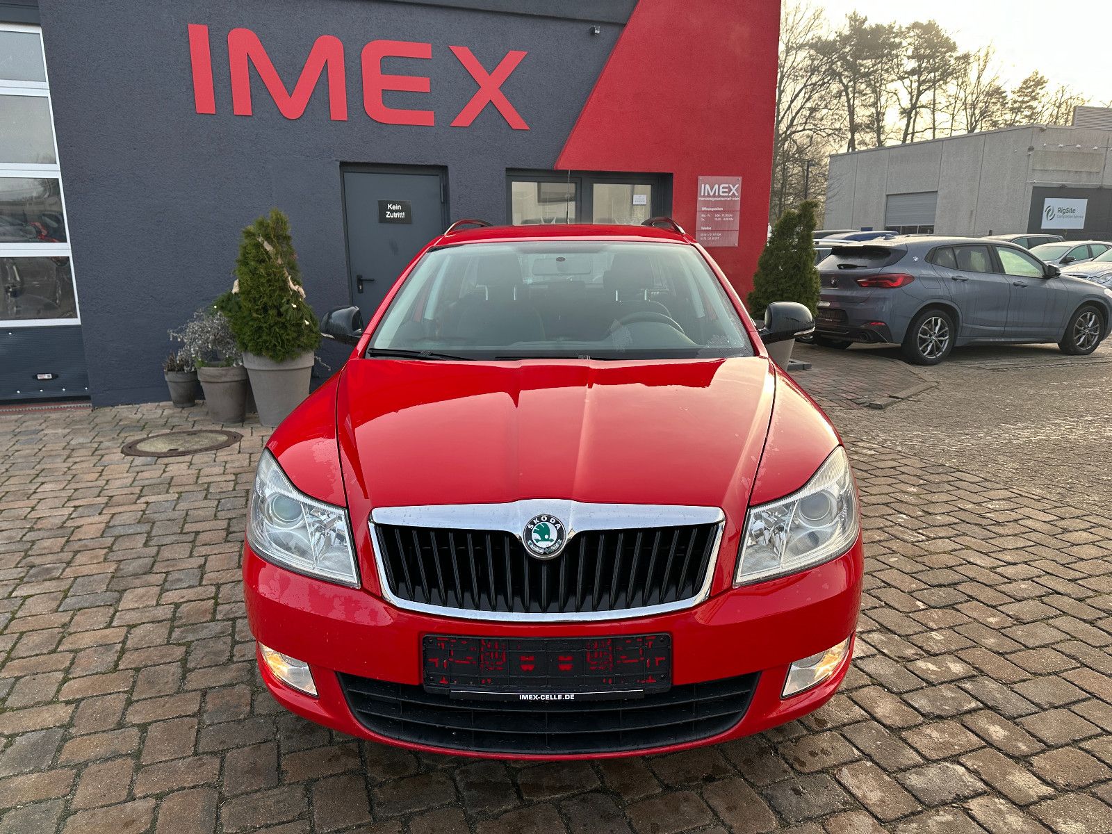 Fahrzeugabbildung Skoda Octavia Combi 1.4 80 PS HU neu Klima