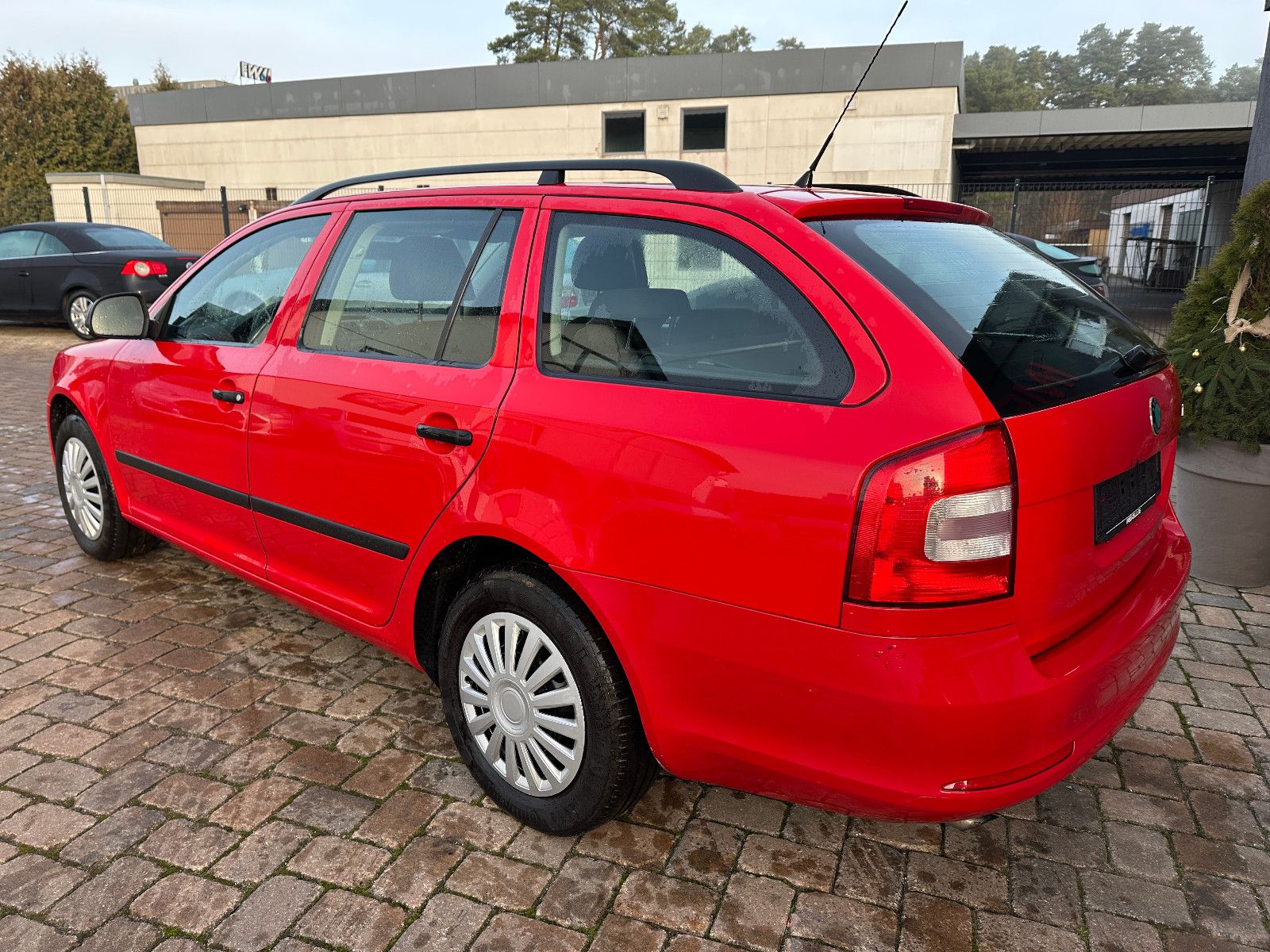 Fahrzeugabbildung Skoda Octavia Combi 1.4 80 PS HU neu Klima