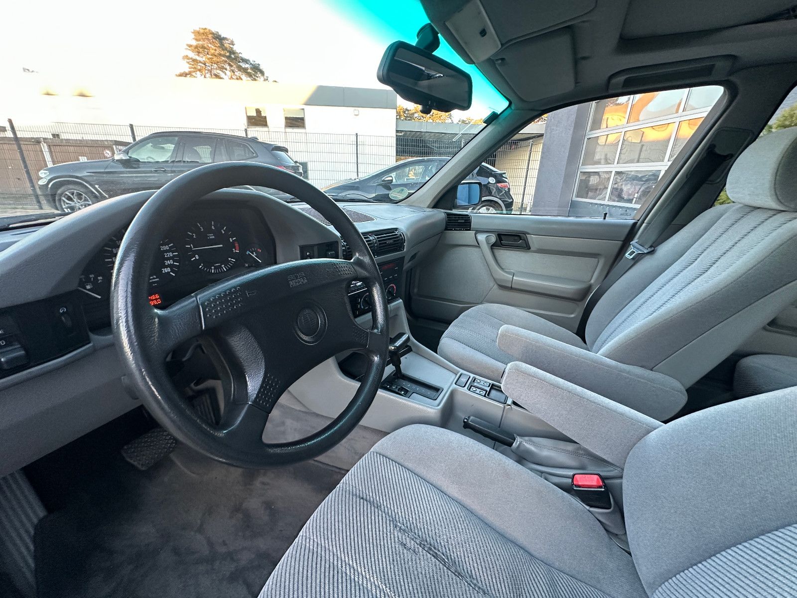 Fahrzeugabbildung BMW 525i 2.5 193 PS Tüv 11/27 Autom. H-Kennzeichen