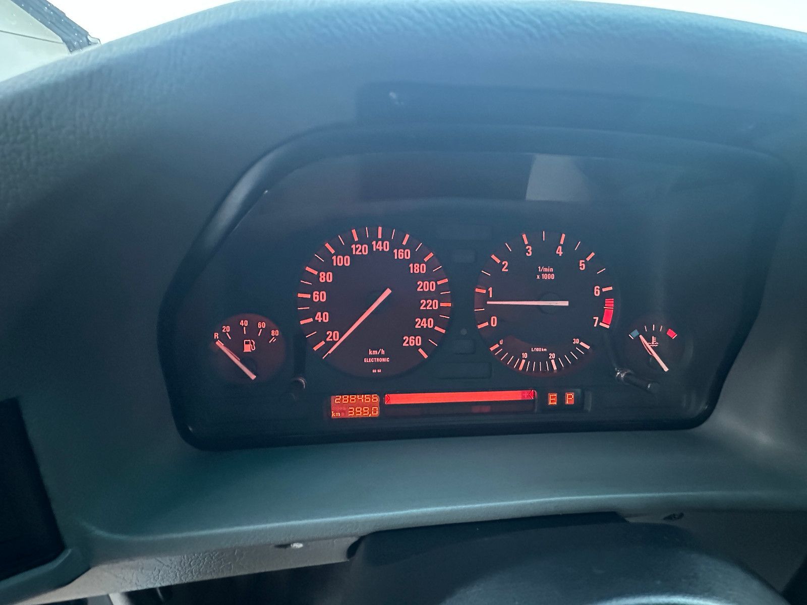 Fahrzeugabbildung BMW 525i 2.5 193 PS Tüv 11/27 Autom. H-Kennzeichen